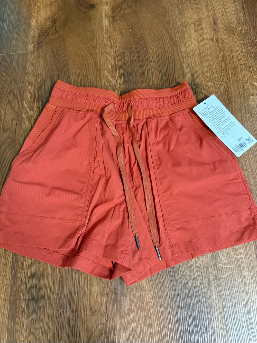 NWT lululemon Women's Dance Studio Shorts in Autumn Rust Size 2